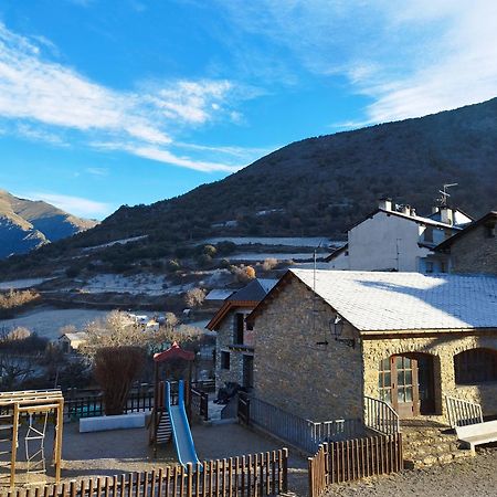 Casa Rural La Comella Tirvia Bagian luar foto