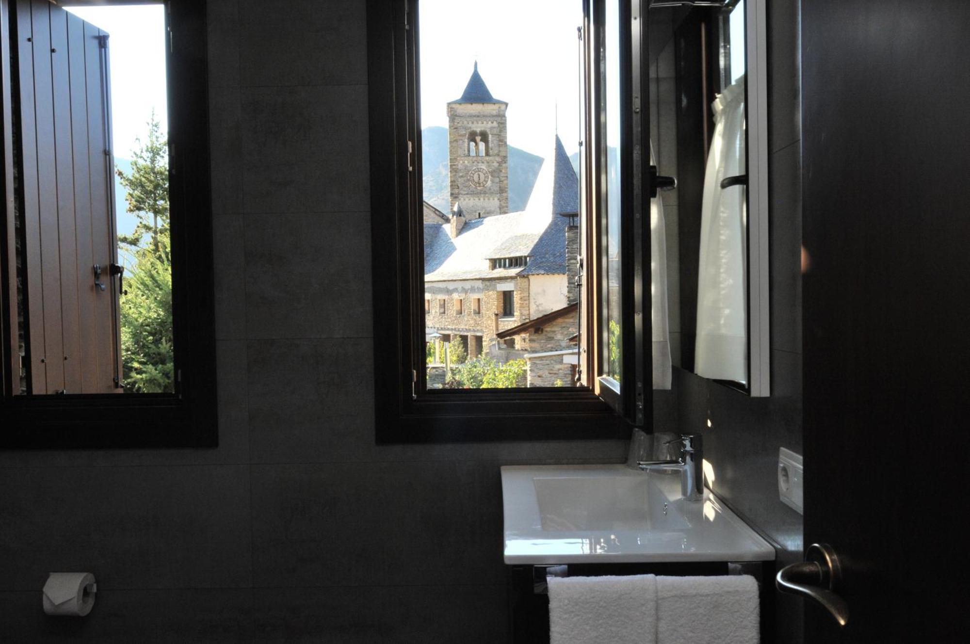 Casa Rural La Comella Tirvia Bagian luar foto