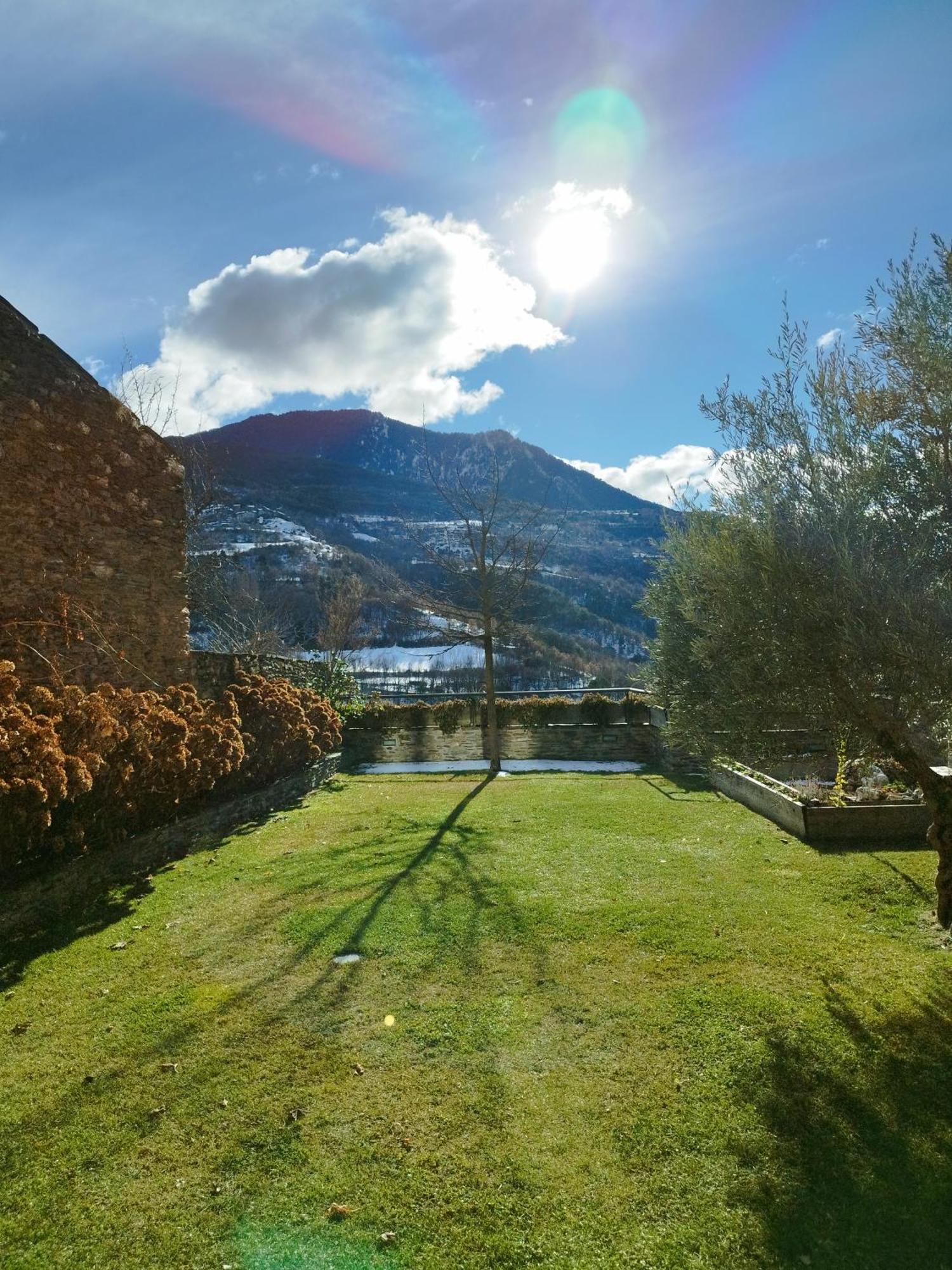 Casa Rural La Comella Tirvia Bagian luar foto