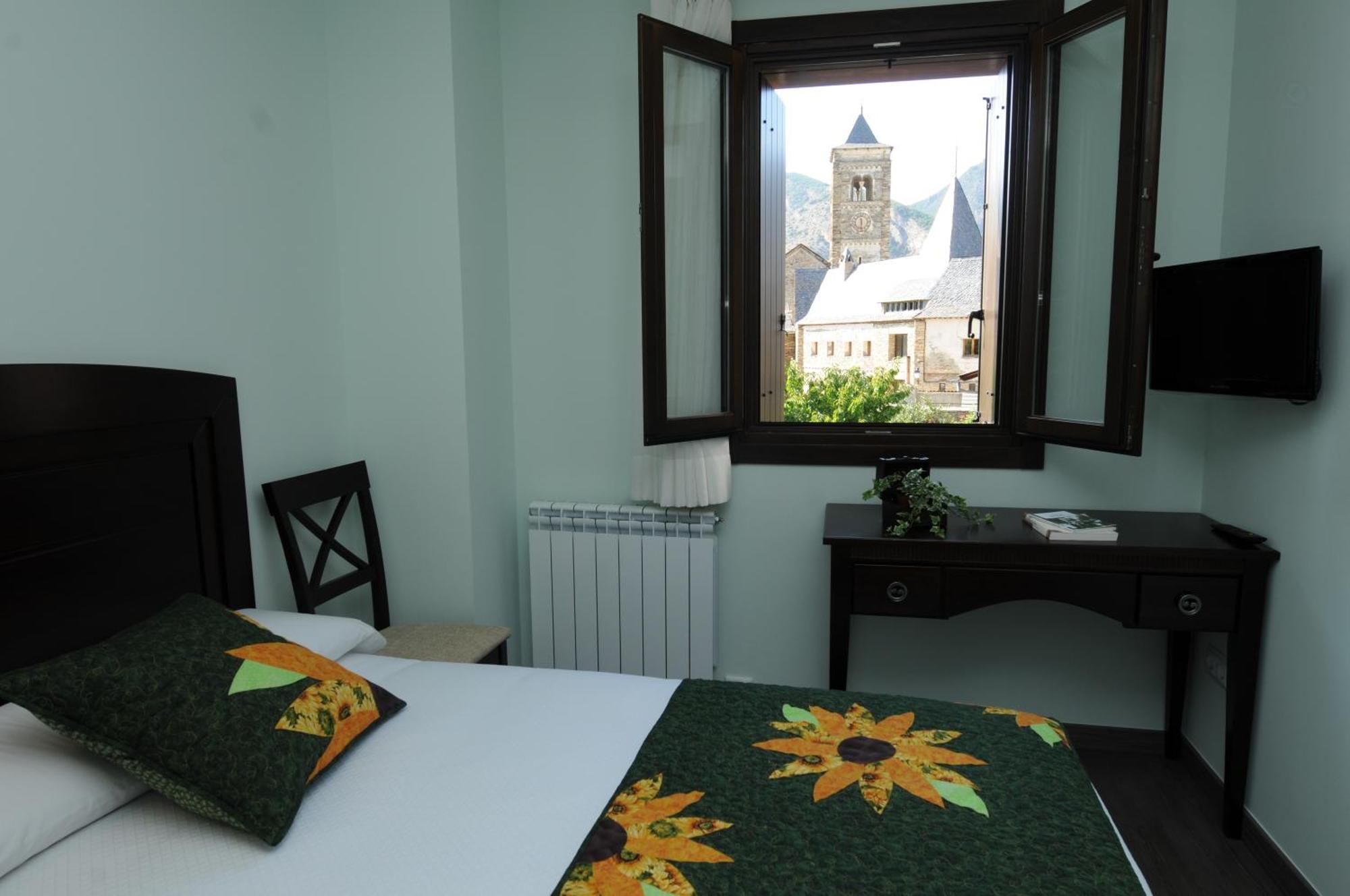 Casa Rural La Comella Tirvia Bagian luar foto