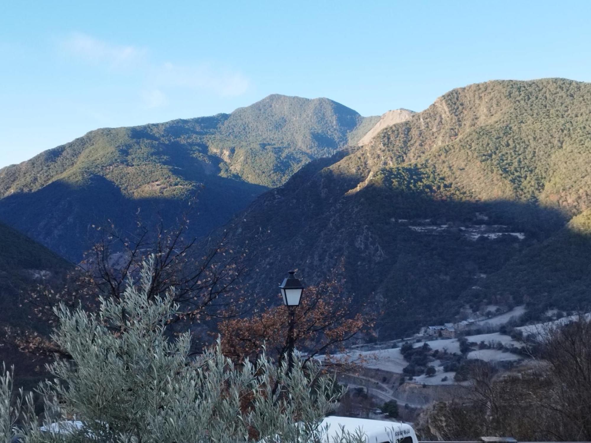 Casa Rural La Comella Tirvia Bagian luar foto