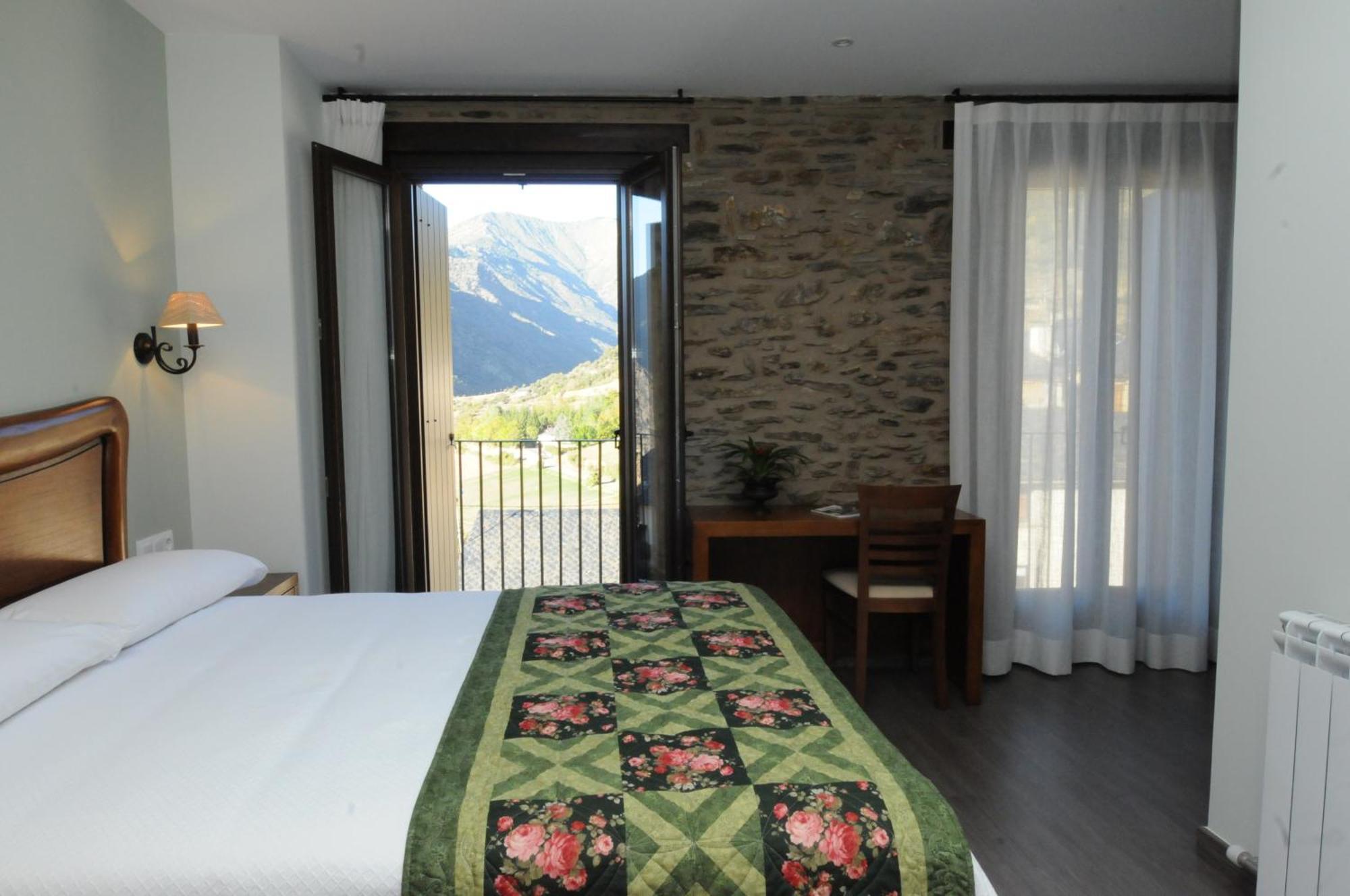 Casa Rural La Comella Tirvia Bagian luar foto
