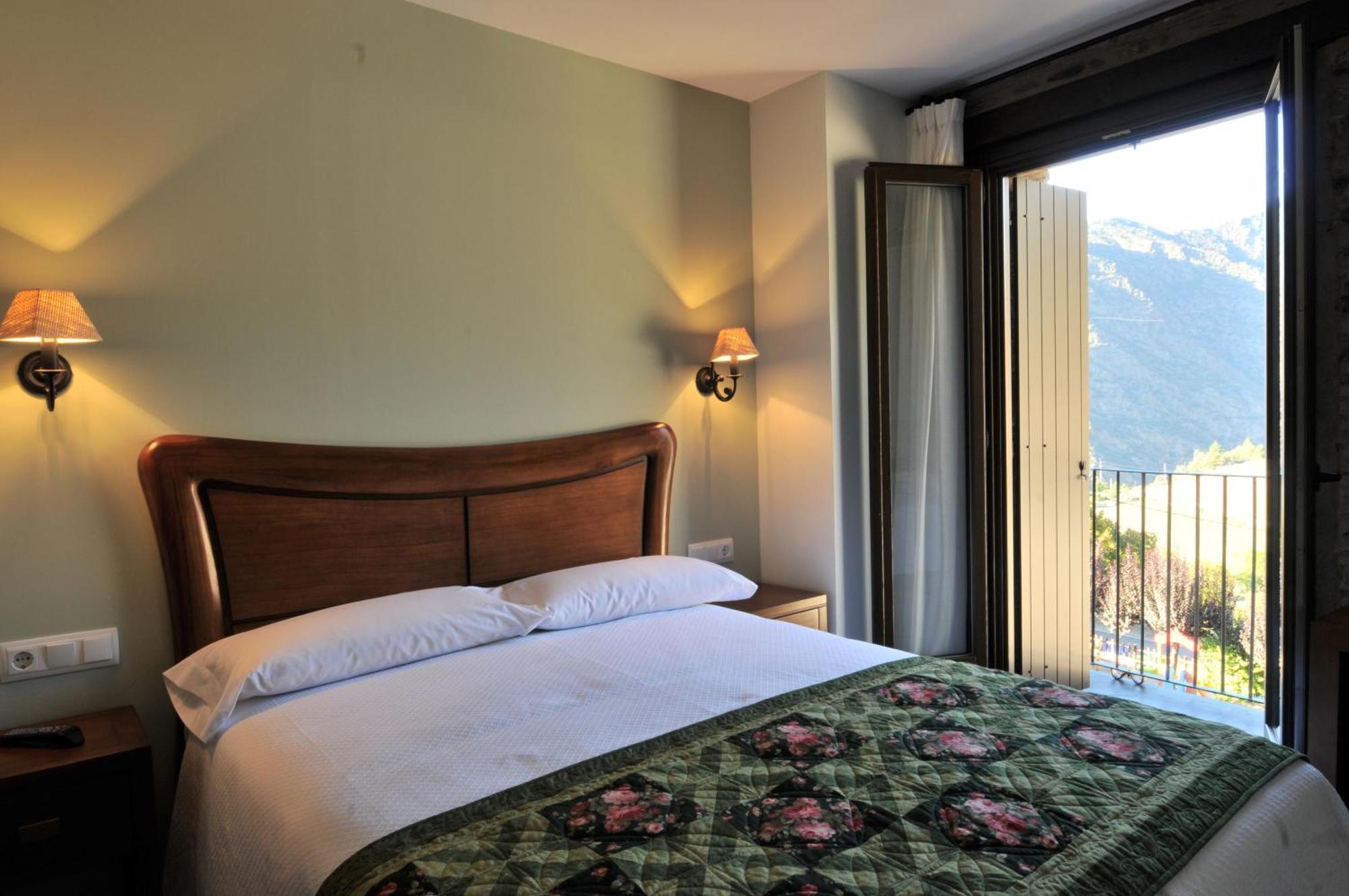Casa Rural La Comella Tirvia Bagian luar foto