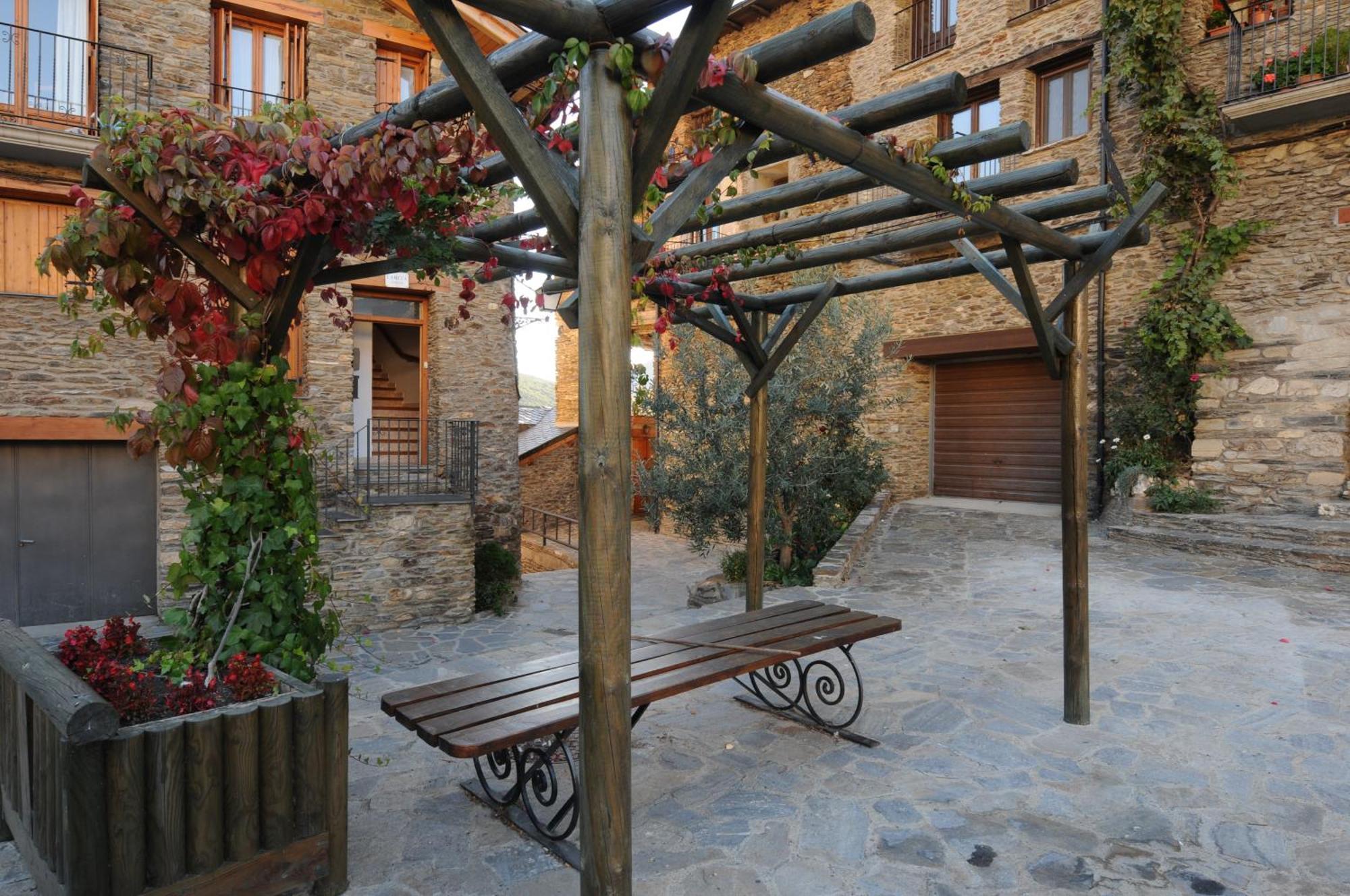 Casa Rural La Comella Tirvia Bagian luar foto