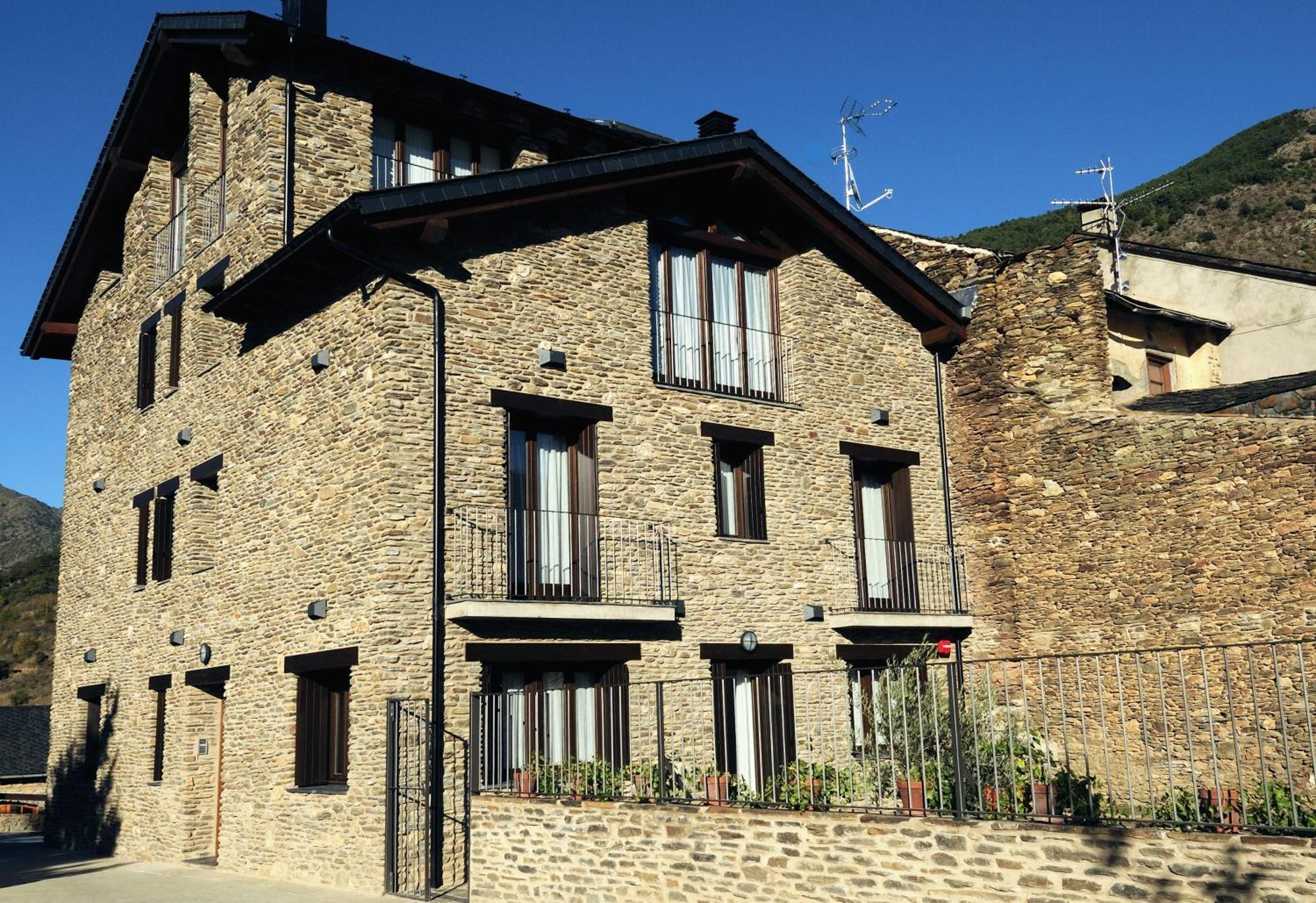 Casa Rural La Comella Tirvia Bagian luar foto