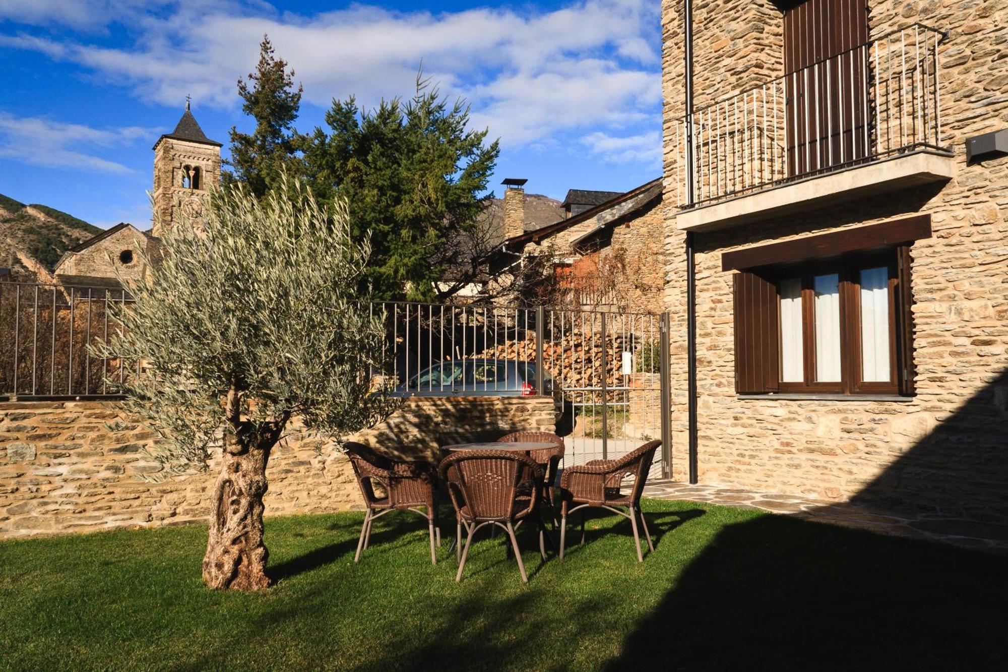 Casa Rural La Comella Tirvia Bagian luar foto